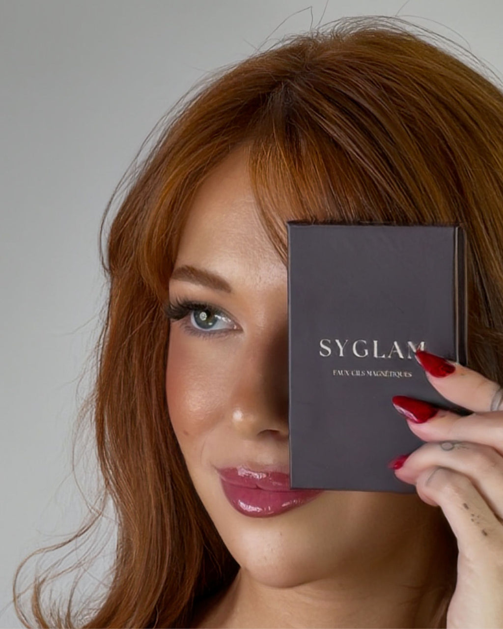 Volume Russe noir - Cils magnétiques